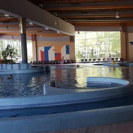 아파트 Azur Port Wellness Apartman