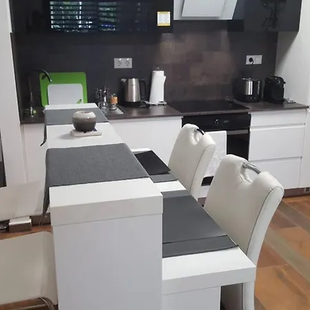 Azur Port Wellness Apartman * 시오포크